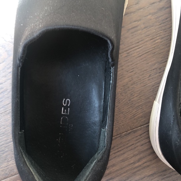 J-Slides slip on Shoes - Picture 5 of 6